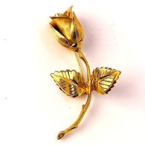 GIOVANNI Gold Tone Rose Brooch Pin Signed